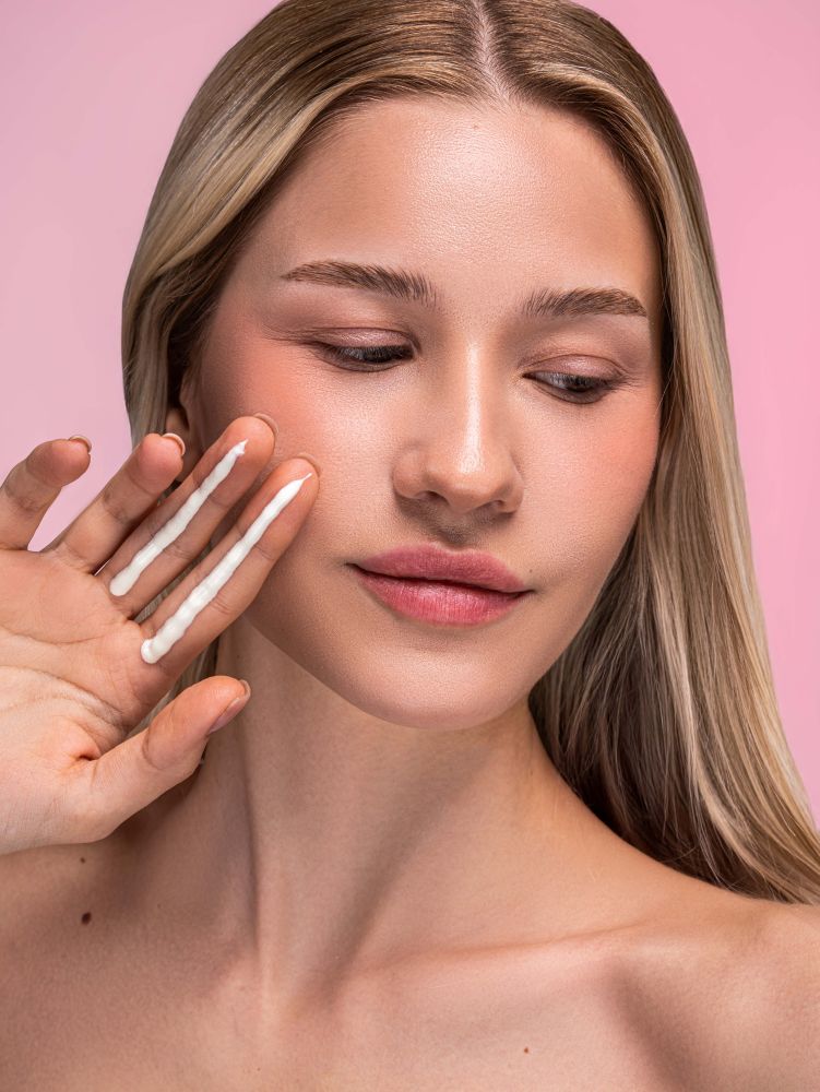 ZOLA SKINBASE SPF 50 | Cremă hidratantă cu protecție solară pentru față (40 ml)