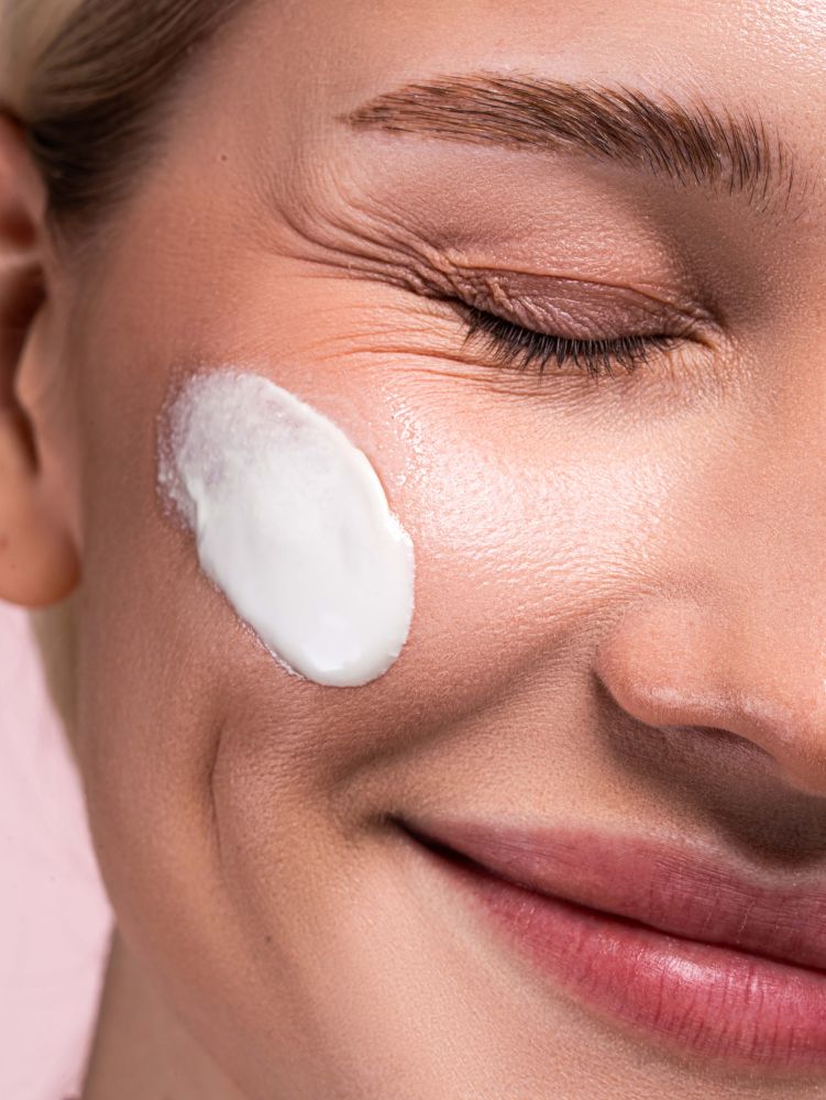 ZOLA SKINBASE SPF 50 | Cremă hidratantă cu protecție solară pentru față (40 ml)
