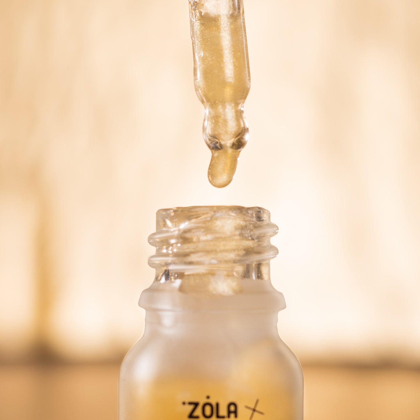 ZOLA x MAKS BILOKONSKYI – Aqua Fluid 10ml