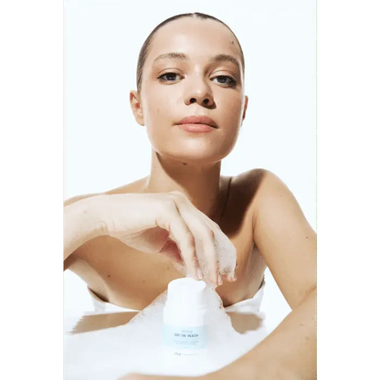 ZOLA x MAKAREVICH – DEEP CLEANSING SHAMPOO | Sampon curatare profunda gene si sprancene (30ml)