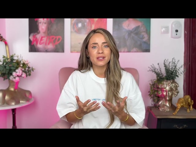 Încarcă clipul video: 